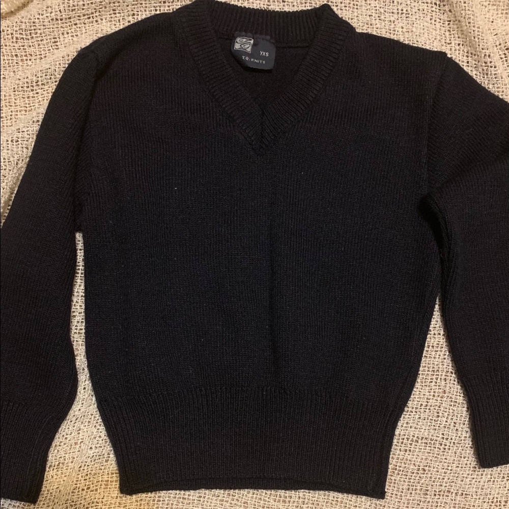 T.Q.Knits - Picture 2 of 5